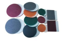 Scouring pad disc